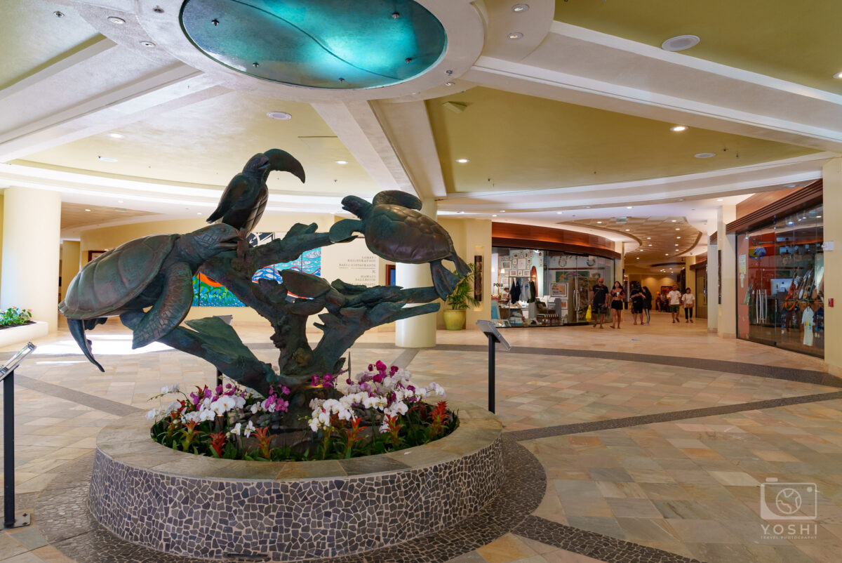 シェラトン・ワイキキ エントランスの亀の銅像